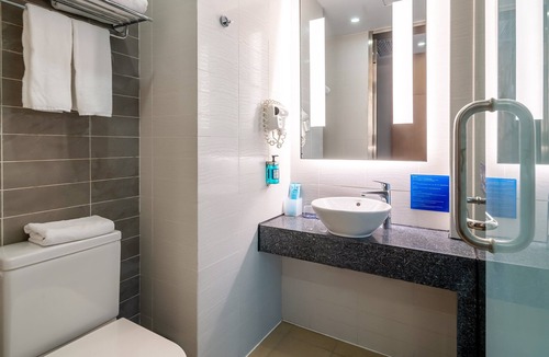 Guangling Qu Hotel | Holiday Inn Express Yangzhou City Center by IHG