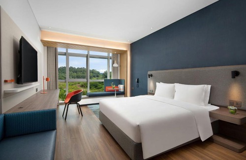 Cuiping District Hotel | Holiday Inn Express Yibin by IHG