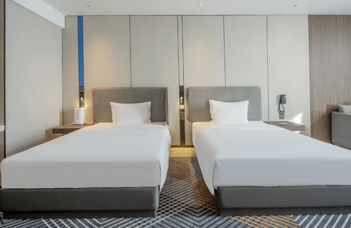 Xingqing Qu Hotel | Holiday Inn Express Yinchuan Lanxi Valley Plaza by IHG