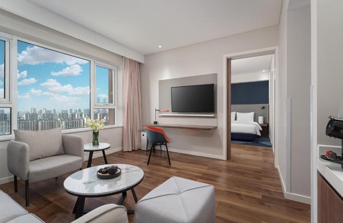 Jinfeng Developing Area Hotel | Holiday Inn Express Yinchuan Downtown by IHG