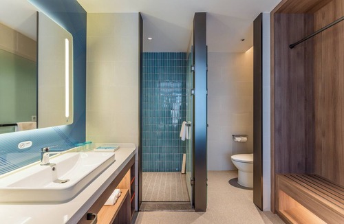 Jiaojiang Hotel | Holiday Inn Express Yuhuan Wetland Park by IHG