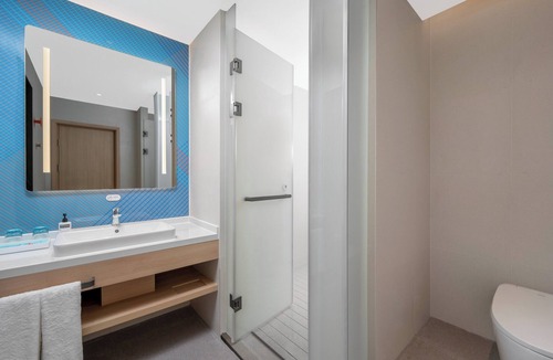 Jinshui District Hotel | Holiday Inn Express Zhengzhou Nongye Road by IHG