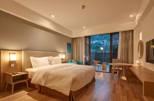 Lishui Hotel | Holiday Inn Express - Zhejiang Qianxia Lake by IHG