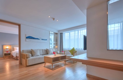 Lishui Hotel | Holiday Inn Express - Zhejiang Qianxia Lake by IHG