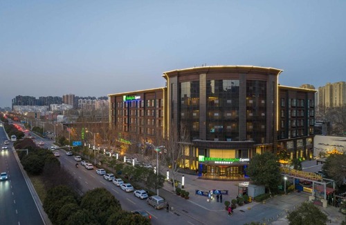 Guancheng Hui District Hotel | Holiday Inn Express Zhengzhou Guancheng by IHG