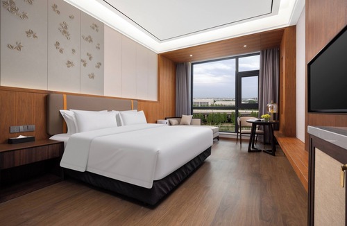 Zhengzhou Hotel | Holiday Inn Express Zhengzhou Airport by IHG