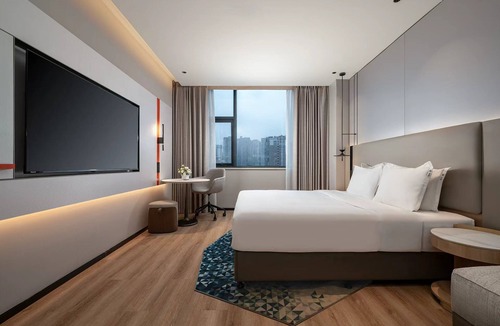 Yanjiang District Hotel | Holiday Inn Express Ziyang City Center by IHG