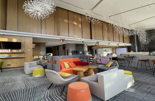 Baiyun Hotel | Holiday Inn Guangzhou South Lake by IHG