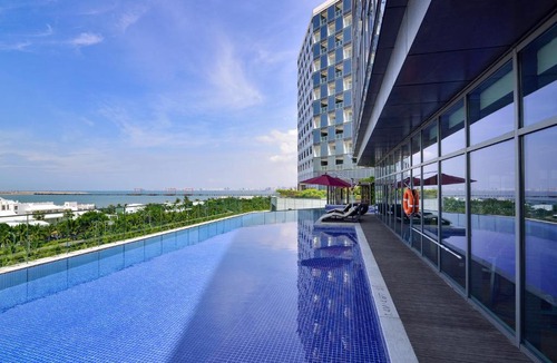 Donghu District Hotel | Holiday Inn Haikou West Coast by IHG