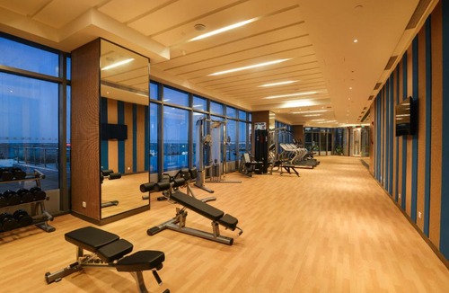 Donghu District Hotel | Holiday Inn Haikou West Coast by IHG