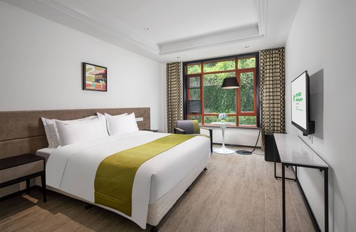 Yuhang Qu Hotel | Holiday Inn Hangzhou Chaoshan, an IHG Hotel