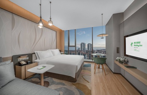 Jiangyang District Hotel | Holiday Inn Luzhou Longjian by IHG
