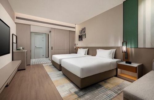 Mile Resort | Holiday Inn Mile by IHG