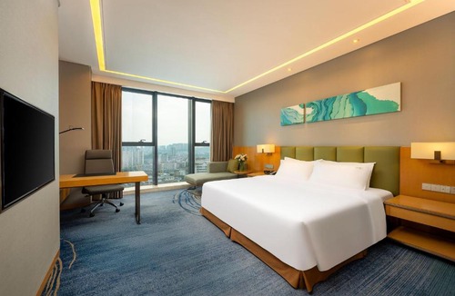 Shizhong District Hotel | Holiday Inn Neijiang Riverside by IHG