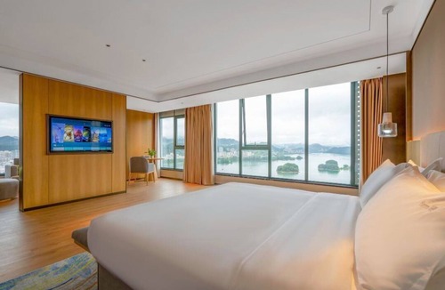 Chun'an Hotel | Holiday Inn One Thousand Island Lake by IHG