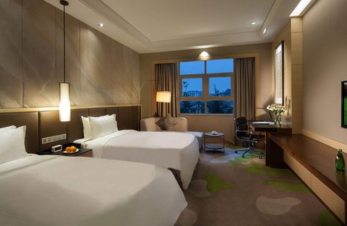Laoshan Hotel | Holiday Inn Qingdao Expo, an IHG Hotel