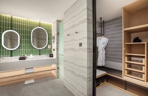 Huaxi Hotel | Holiday Inn Resort Guiyang Qingyan by IHG