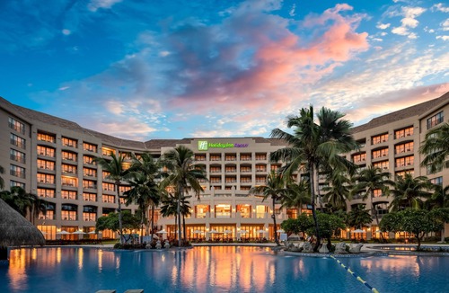 Tianya District Hotel | Holiday Inn Resort Sanya Bay by IHG
