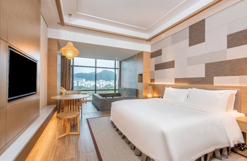 Yuanzhou Hotel | Holiday Inn Resort Yichun Mingyue Mountain by IHG