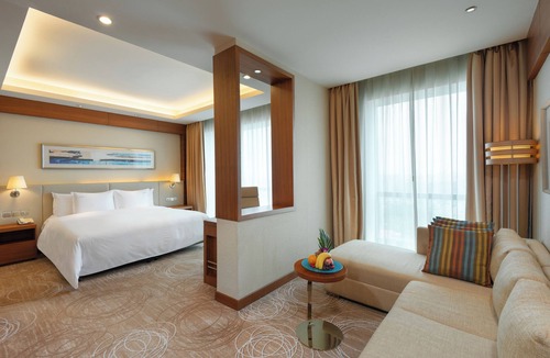 Pudong Hotel | Holiday Inn Shanghai Pudong Kangqiao by IHG