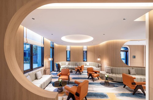 Pudong Hotel | Holiday Inn Shanghai Tourism Zone By Ihg