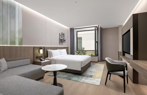 Putuo Hotel | Holiday Inn & Suites Shanghai Changfeng by IHG