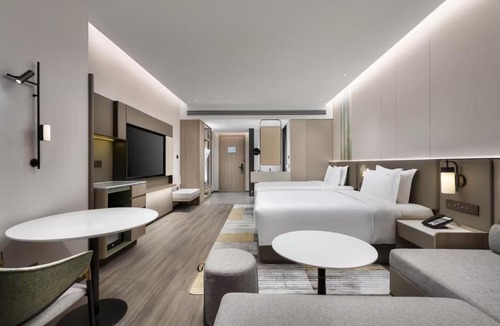 Putuo Hotel | Holiday Inn & Suites Shanghai Changfeng by IHG
