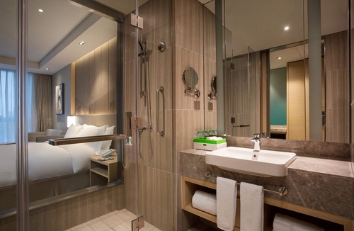Bin Hu District Hotel | Holiday Inn Wuxi Taihu New City by IHG