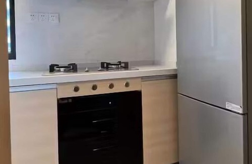 Zhongjie Subdistrict Apartment | home at beach