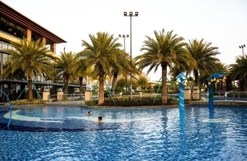 Zhongjie Subdistrict Apartment | home at beach