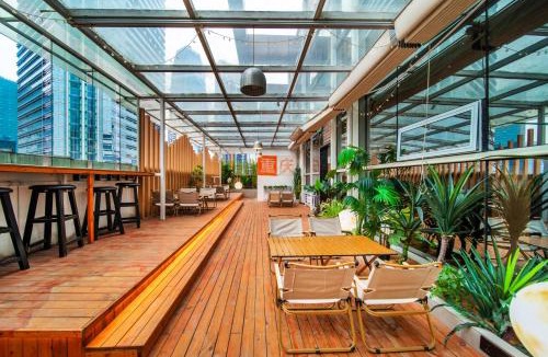 Jeifangbei Central Business District Hotel | Home Inn Paibo Cloud Hotel (Chongqing Jiefangbei Hongyadong Branch)