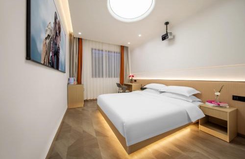 Jeifangbei Central Business District Hotel | Home Inn Paibo Cloud Hotel (Chongqing Jiefangbei Hongyadong Branch)