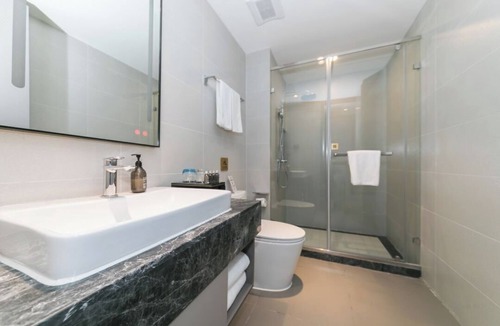 Dongli Hotel | Home Inn Tianjin Binhai Airport