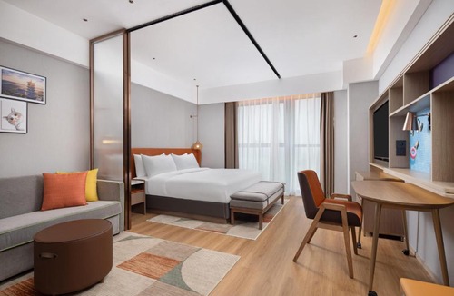 Hecheng District Hotel | Home2 Suite by Hilton Huaihua Hecheng