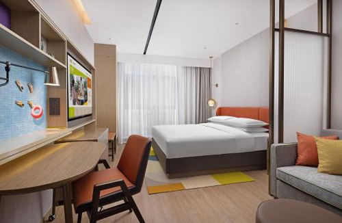 Xishan Hotel | Home2 Suite by Hilton Kunming Xishan