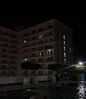 Gomti Nagar Apartment | HomeiiHood stay