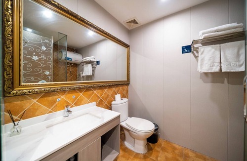 Longwen District Hotel | Homeinn Ripple Hotel Wanda Plaza