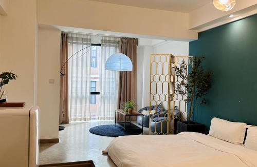 Jeifangbei Central Business District Apartment | Hongyadong Jiefangbei