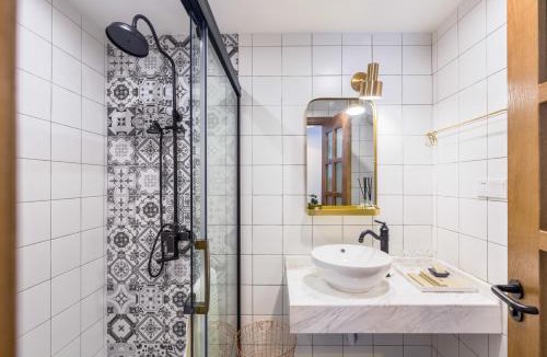 Jeifangbei Central Business District Apartment | Hongyadong Jiefangbei
