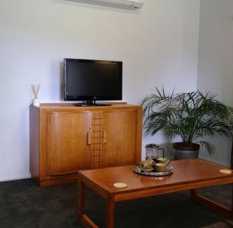 Aldgate House | Hoopers Cottage