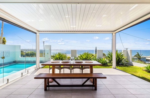 Woolgoolga House | Horizons -Oceanview Luxury Retreat with Plunge Pool, Pet Friendly