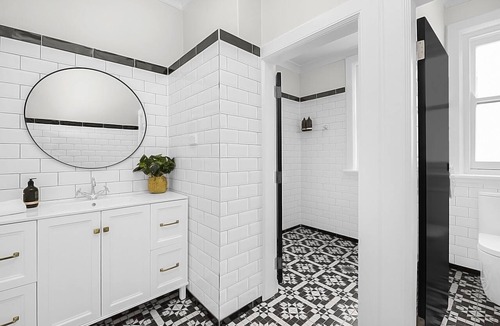 Homebush Hotel | Horse and Jockey Hotel Homebush