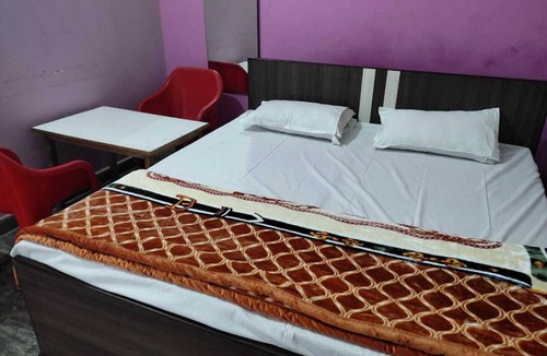 Hasanpur Hotel | Hotel ∙ 3 guests