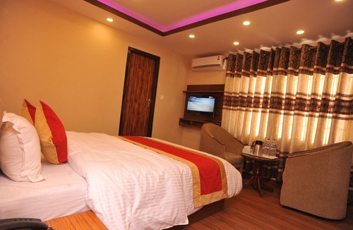 Sinamangal Hotel | Hotel Aarati