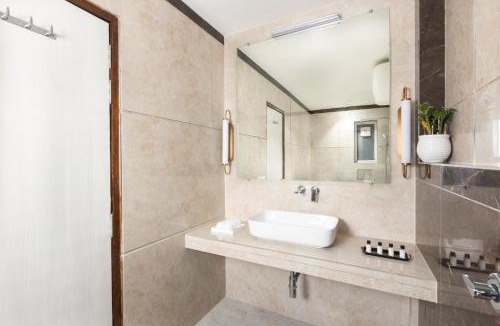 Mahipalpur Extension Hotel | Hotel Aero Star by Star Group