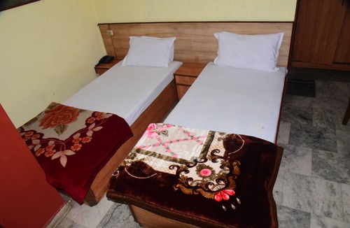 Paltan Bazaar Hotel | Hotel Anjuna Residency