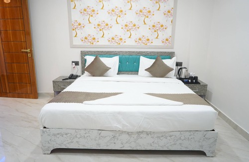 Gomti Nagar Hotel | Hotel Blossom Inn