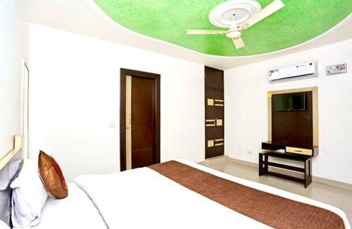Agra Hotel | Hotel Blossom Residency family Stay
