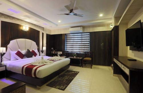 Nagaon Hotel | HOTEL BLUE BIRD
