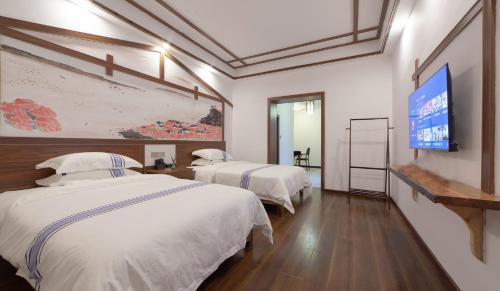 Yongding House | Hotel California Zhangjiajie-Near the scenic area-English itinerary explanation-Free laundry service